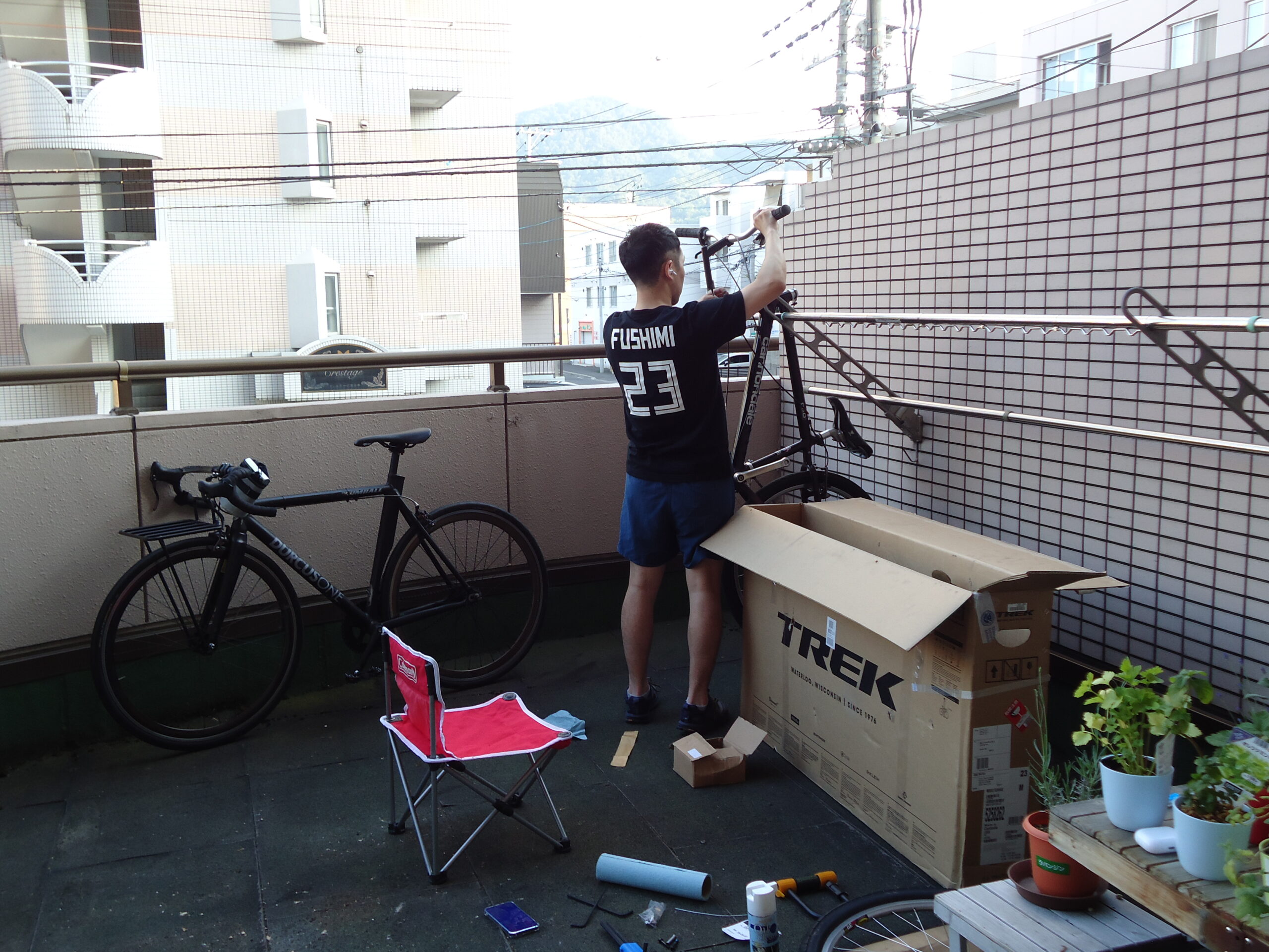 自転車を組み立てる